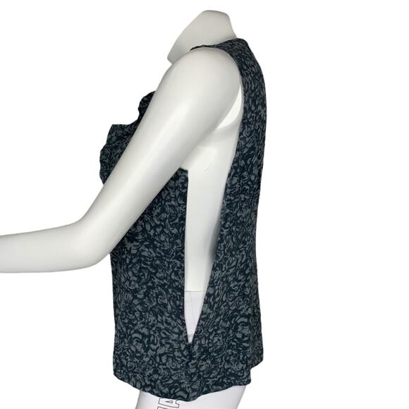 Halogen M silk sleeveless tank ruffle v-neck zip - Picture 2 of 6